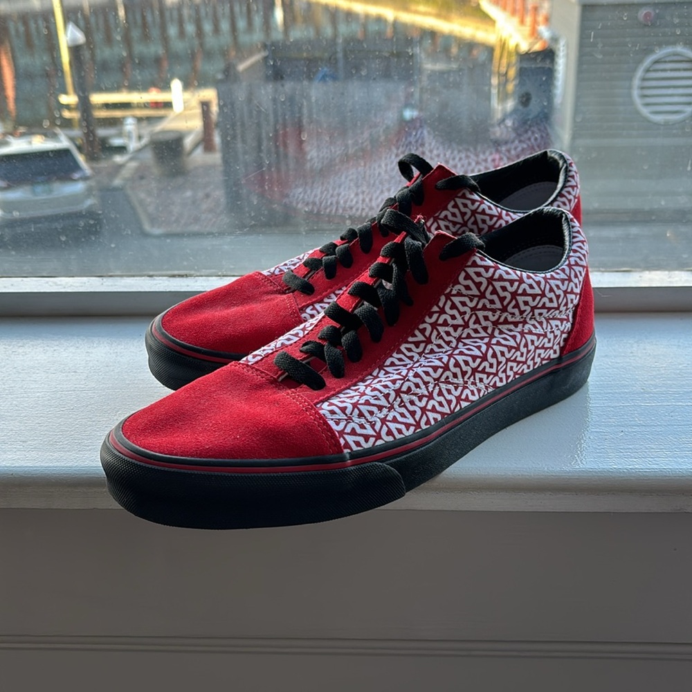 Vans Customs Red